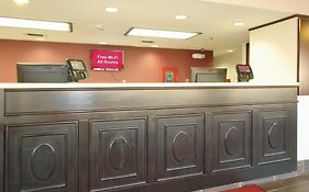 Red Roof Plus Chicago - Hoffman Estates